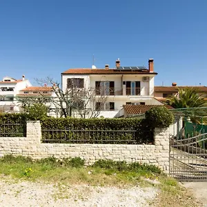 https://apartments-sosic-ii.in-istria.net